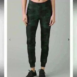 PrAna Layna Printed Jogger NWT